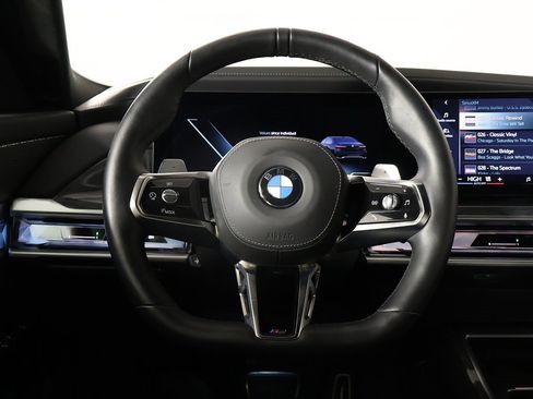Used 2025 BMW 740i xDrive image 44