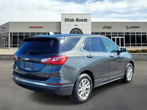 Used 2020 Chevrolet Equinox LT w/ Driver Convenience Package image 5