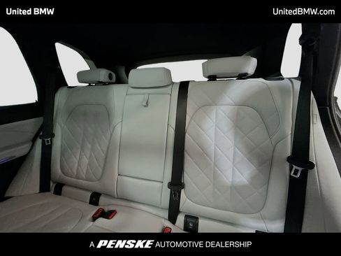Used 2024 BMW X5 sDrive40i w/ M Sport Package image 13