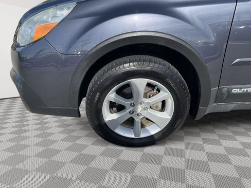 Used 2014 Subaru Outback 2.5i Premium AWD/4WD image 10