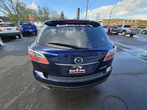 Used 2011 MAZDA CX-9 Touring w/ Moonroof & Bose Audio Pkg FWD image 8