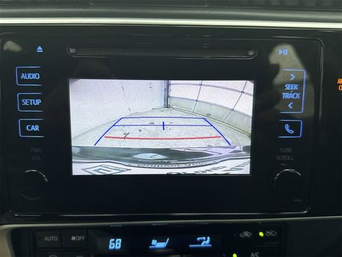 Used 2017 Toyota Corolla LE image 26