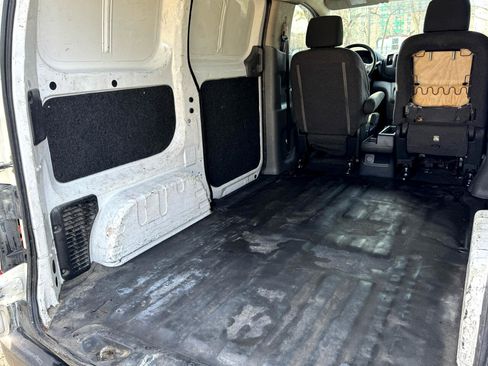 Used 2013 Nissan NV200 S w/ Cruise Control Pkg image 15