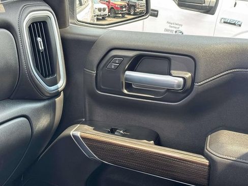 Used 2021 Chevrolet Silverado 1500 LT Trail Boss w/ Convenience Package II AWD/4WD image 34