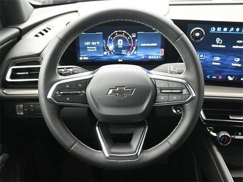 New 2026 Chevrolet Traverse LT image 25