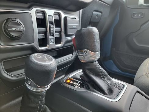 Certified 2026 Jeep Wrangler Unlimited Sport AWD/4WD image 30