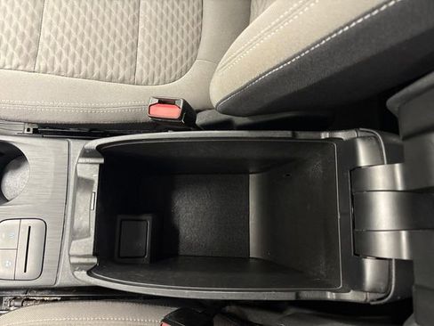 Used 2020 Ford Escape SE image 55