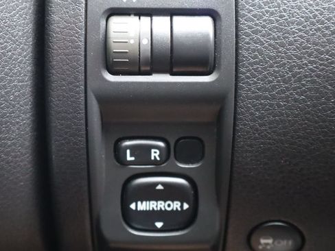 Used 2011 Subaru Impreza 2.5i AWD/4WD image 27