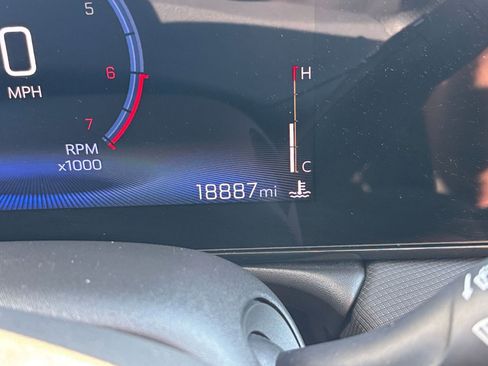 Used 2025 Chevrolet TrailBlazer LT image 38