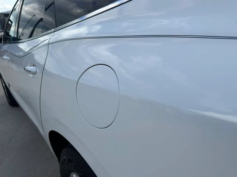 Used 2019 Buick Enclave Essence FWD image 69