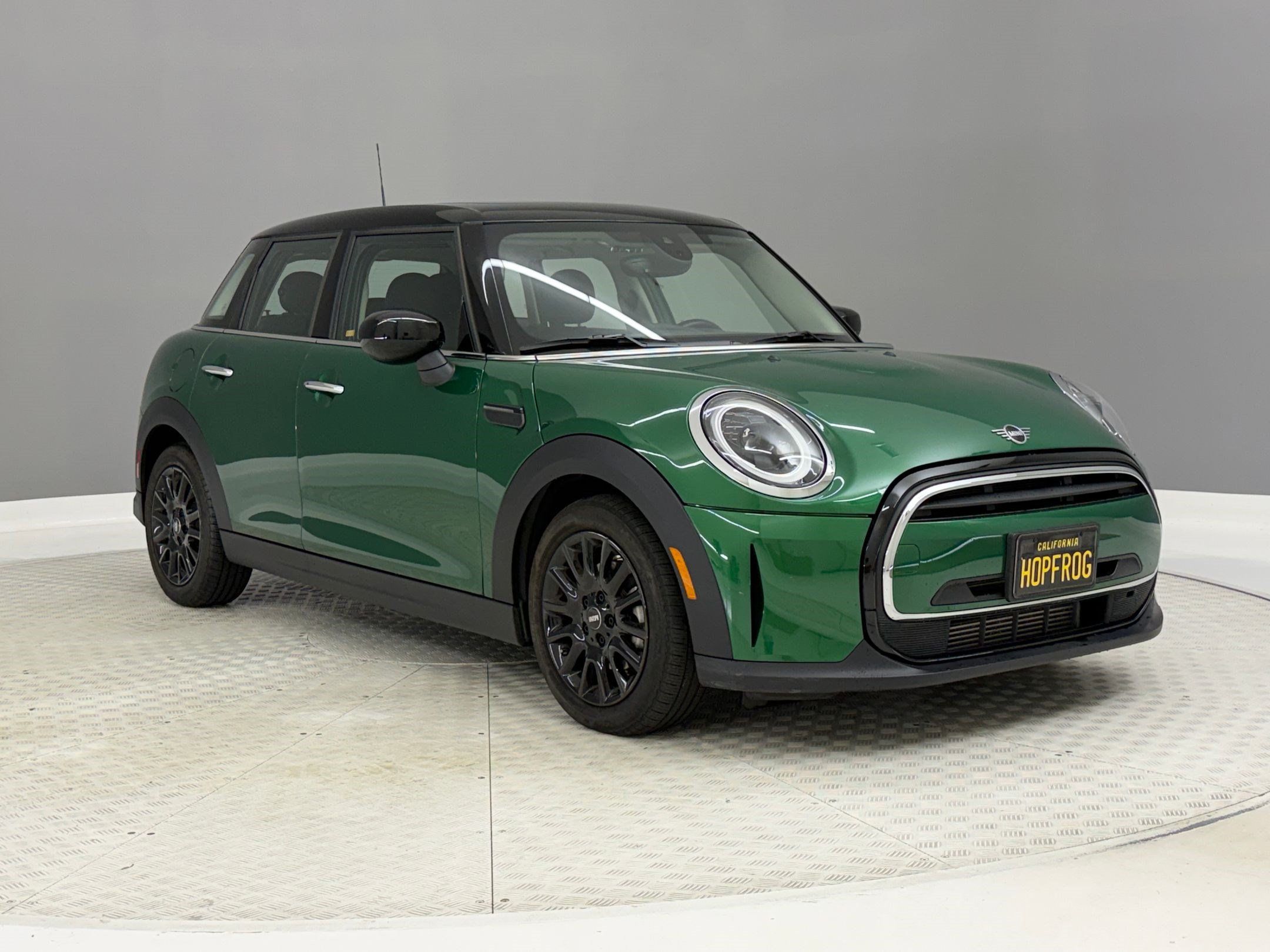 Used 2023 MINI Cooper 4-Door Hardtop FWD image 7