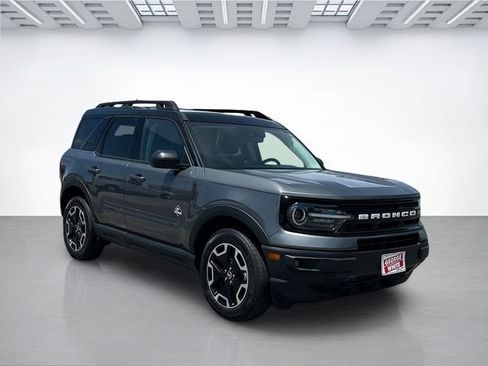 Used 2024 Ford Bronco Sport Outer Banks AWD/4WD image 2