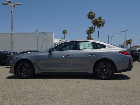 New 2026 BMW i4 eDrive40 w/ Premium Package RWD image 18