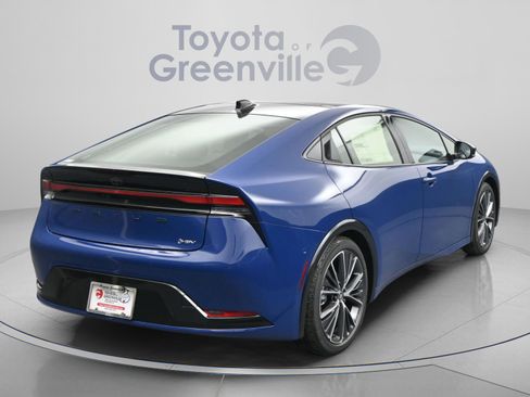 Used 2025 Toyota Prius Limited w/ Limited Premium Package FWD image 14