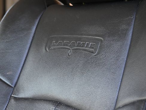 Used 2018 RAM 1500 Laramie w/ Convenience Group AWD/4WD image 13