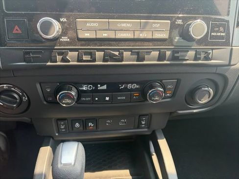 Used 2026 Nissan Frontier SV w/ SV Convenience Package AWD/4WD image 23