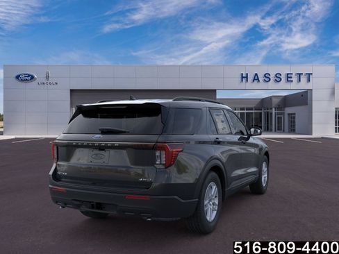 Used 2026 Ford Explorer Active AWD/4WD image 9