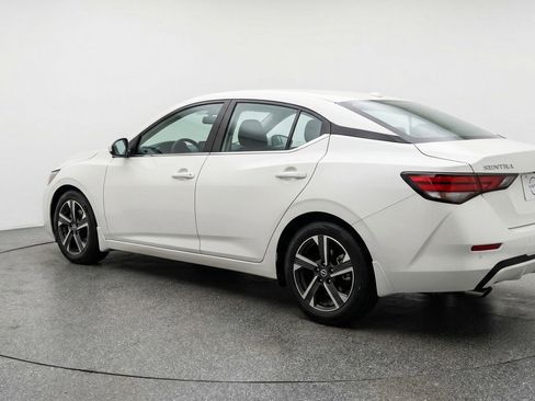 Used 2025 Nissan Sentra SV FWD image 6