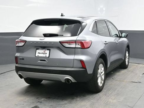 Used 2022 Ford Escape SE FWD image 6