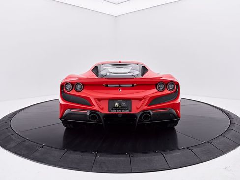Used 2020 Ferrari F8 Tributo RWD image 15