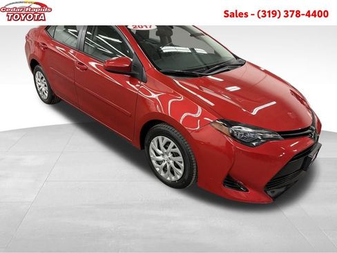 Certified 2017 Toyota Corolla LE image 9