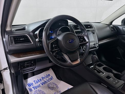 Used 2019 Subaru Outback 3.6R Limited AWD/4WD image 9