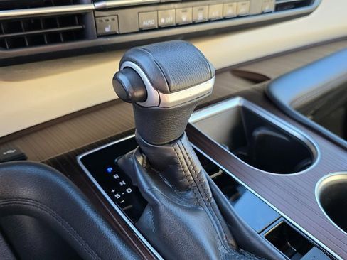 Used 2021 Toyota Sienna XLE image 33