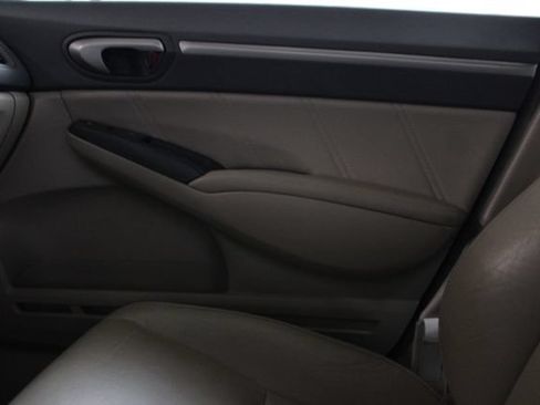Used 2010 Honda Civic Hybrid Sedan image 16