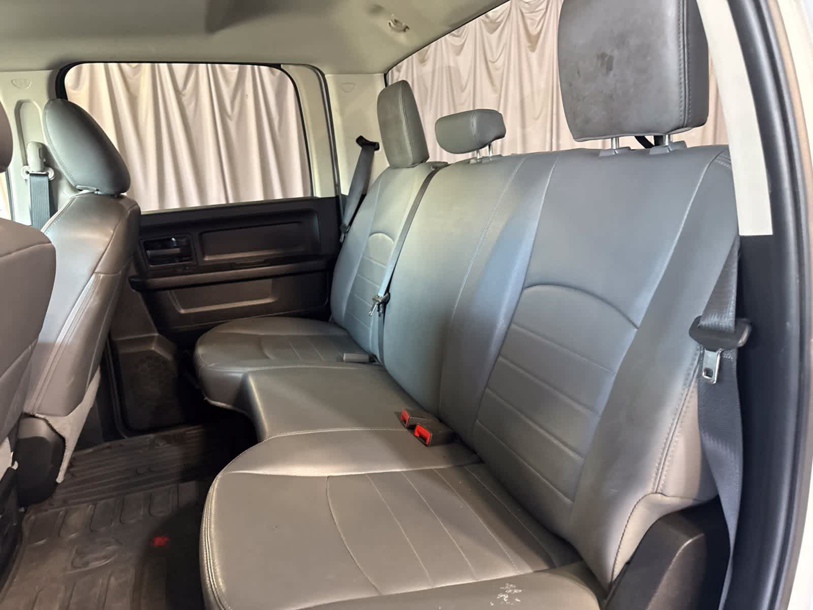Used 2018 RAM 1500 Tradesman w/ Chrome Appearance Group AWD/4WD image 17