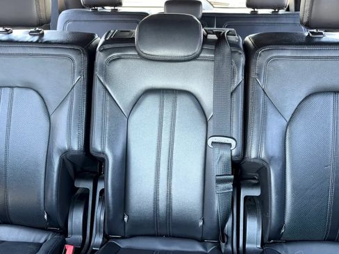 Used 2018 Ford Expedition Max Limited w/ Equipment Group 301A AWD/4WD image 11