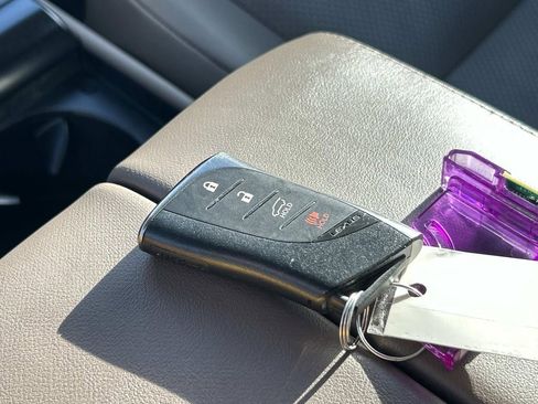 Used 2020 Lexus GX 460 Luxury w/ Accessory Package image 32