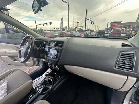 Used 2017 Mitsubishi Outlander Sport ES image 25