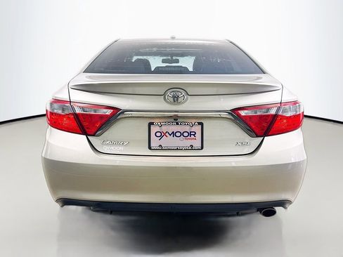 Used 2015 Toyota Camry XSE image 6
