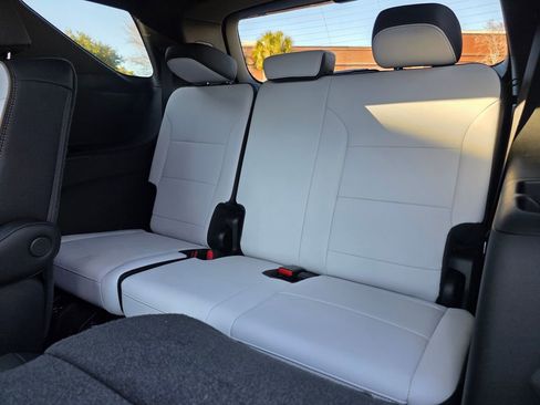 Used 2025 Chevrolet Traverse High Country w/ LPO, Floor Liner Package image 32