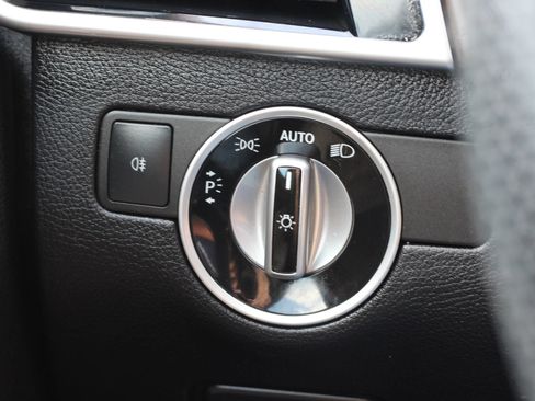 Used 2017 Mercedes-Benz GLS 450 4MATIC w/ Premium Package image 21