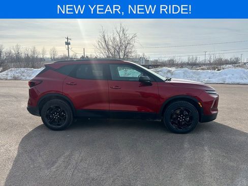 Used 2025 Chevrolet Blazer LT w/ Midnight/Sport Edition image 7