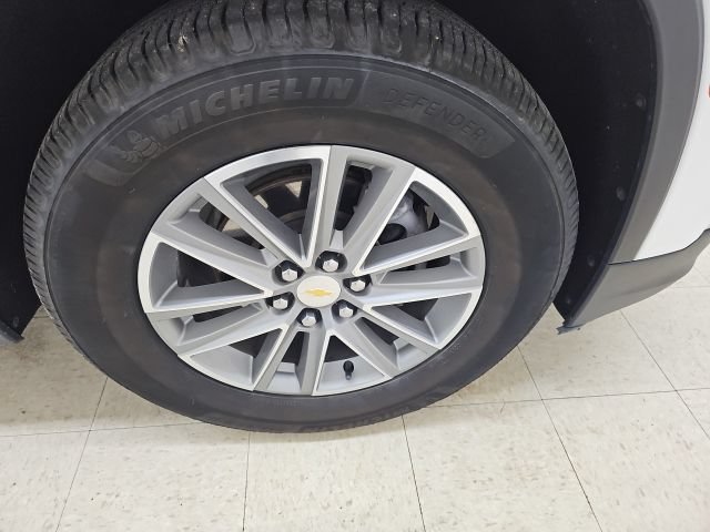 Used 2023 Chevrolet Traverse LT AWD/4WD image 24
