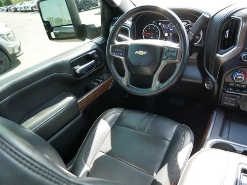 Used 2021 Chevrolet Silverado 2500 High Country w/ Z71 Off-Road Package AWD/4WD image 18