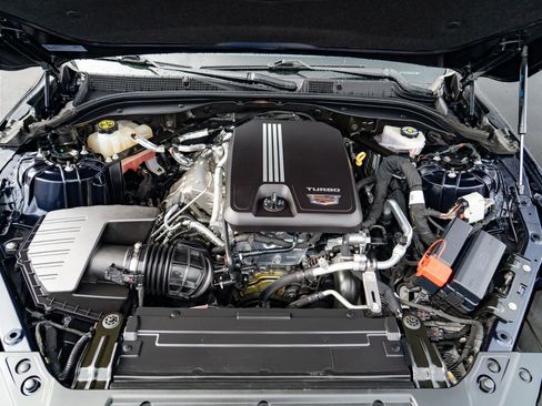 Used 2021 Cadillac CT5 Luxury w/ Sun And Sound Package image 28