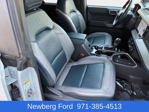 Used 2022 Ford Bronco Outer Banks w/ Sasquatch Package AWD/4WD image 27