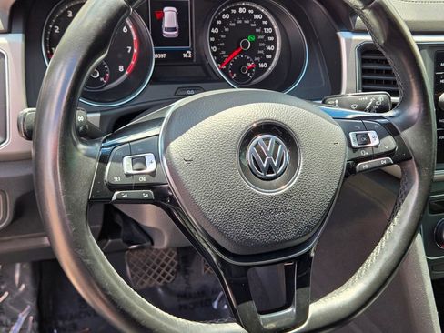 Used 2018 Volkswagen Atlas SE FWD image 17