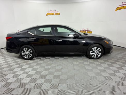 Certified 2025 Nissan Altima 2.5 S FWD image 7