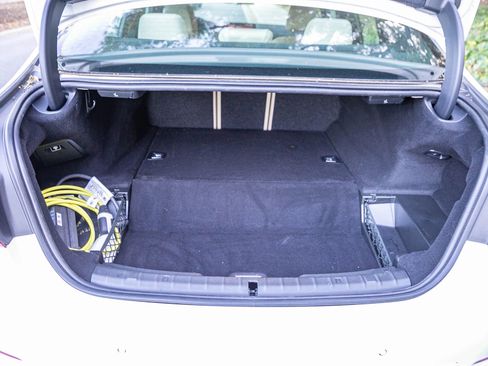 Used 2019 BMW 530e w/ Convenience Package image 35