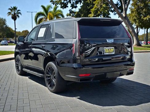 Used 2023 Cadillac Escalade Premium Luxury image 7