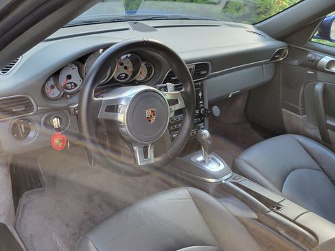 Used 2009 Porsche 911 Carrera S image 6