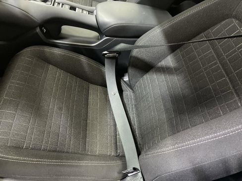 Used 2023 Honda HR-V LX image 11