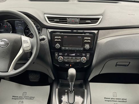Used 2016 Nissan Rogue SV AWD/4WD image 39