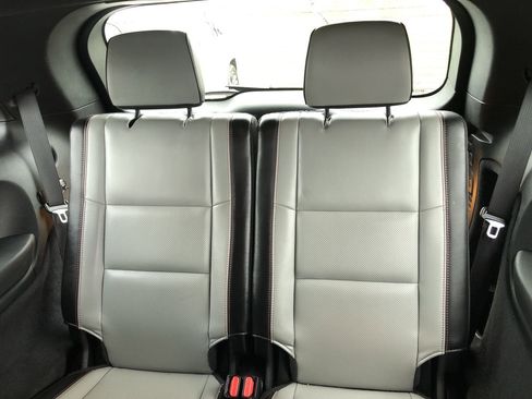 Used 2024 Dodge Durango GT image 12