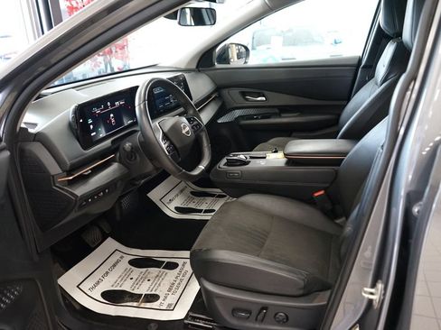 Used 2023 Nissan Ariya FWD image 28