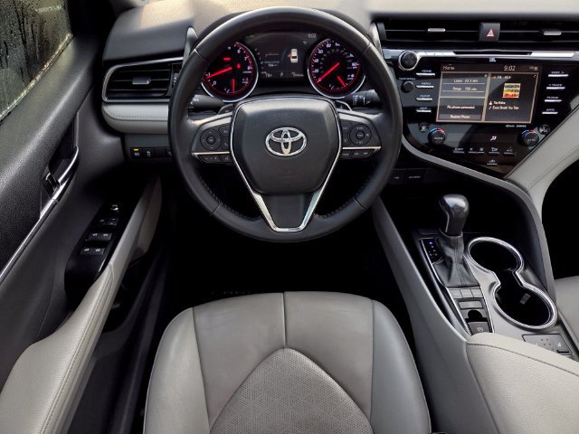 Used 2020 Toyota Camry XSE FWD image 12